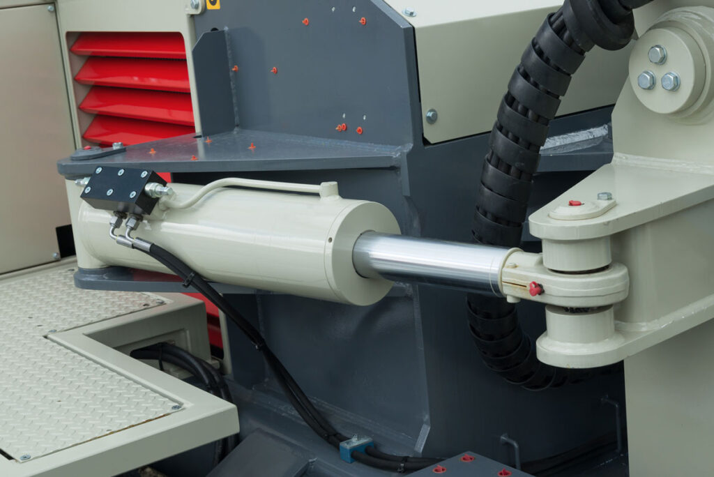 Fuite interne vérin hydraulique : causes, diagnostic et prévention