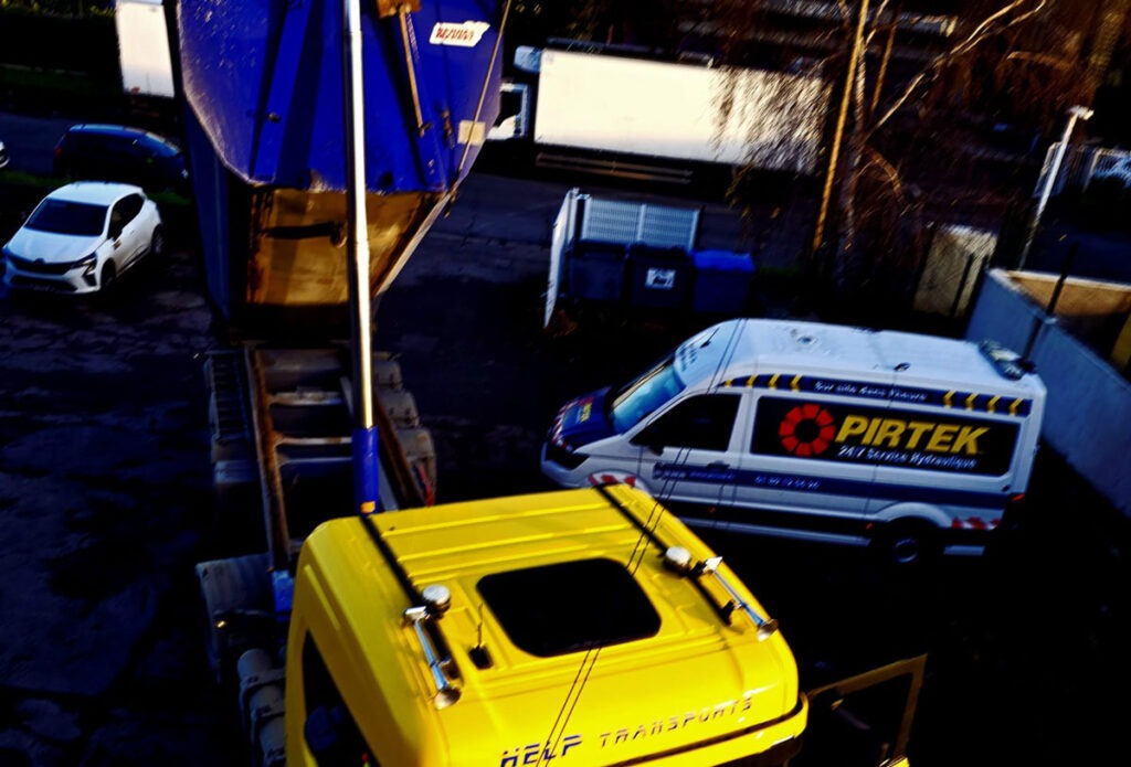 Panne hydraulique sur camion benne